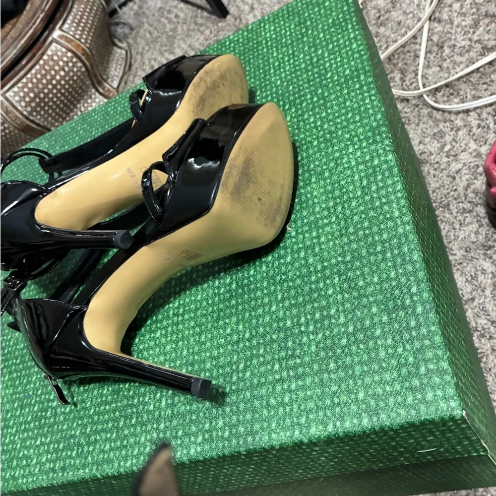 Elegant Black Strappy Heels - Picture 5 of 5